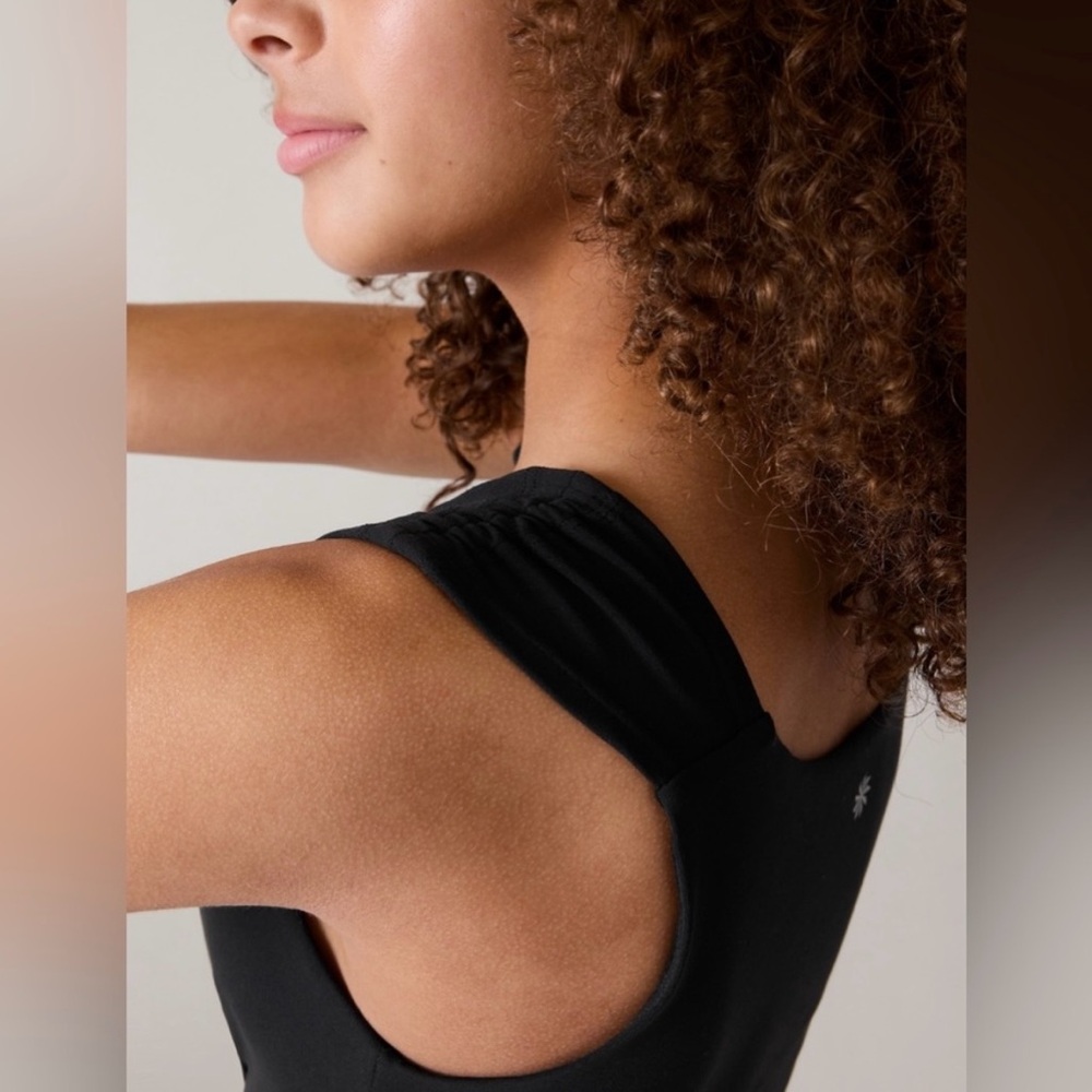 Athleta Girl Transcend Ruched Support Tank Top, Small 7 - Picture 4 of 14